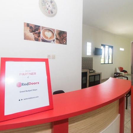 Hotel Reddoorz Syariah Near Stasiun Madiun Zewnętrze zdjęcie