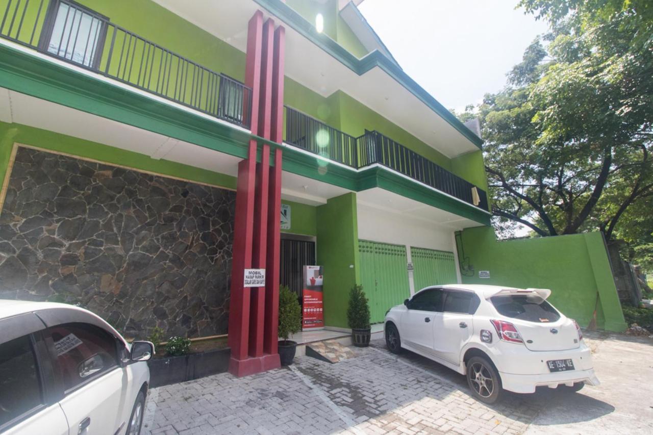 Hotel Reddoorz Syariah Near Stasiun Madiun Zewnętrze zdjęcie